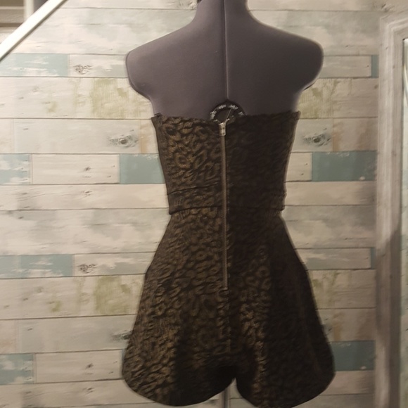 Leopard Print Strapless Romper - Picture 3 of 3